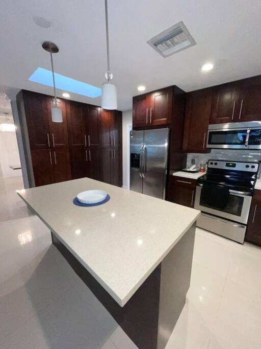 Modern Miami Oversized 3 Bedroom In Central Location Esterno foto